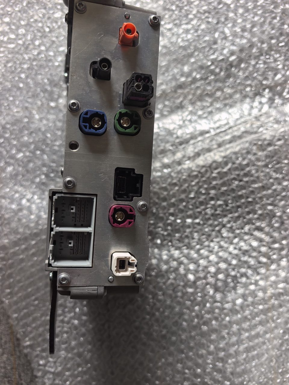 HarmonyOS System Head Unit, Part Number ET7H4021, OEM Dismantled, Connector Full, with Amplifier