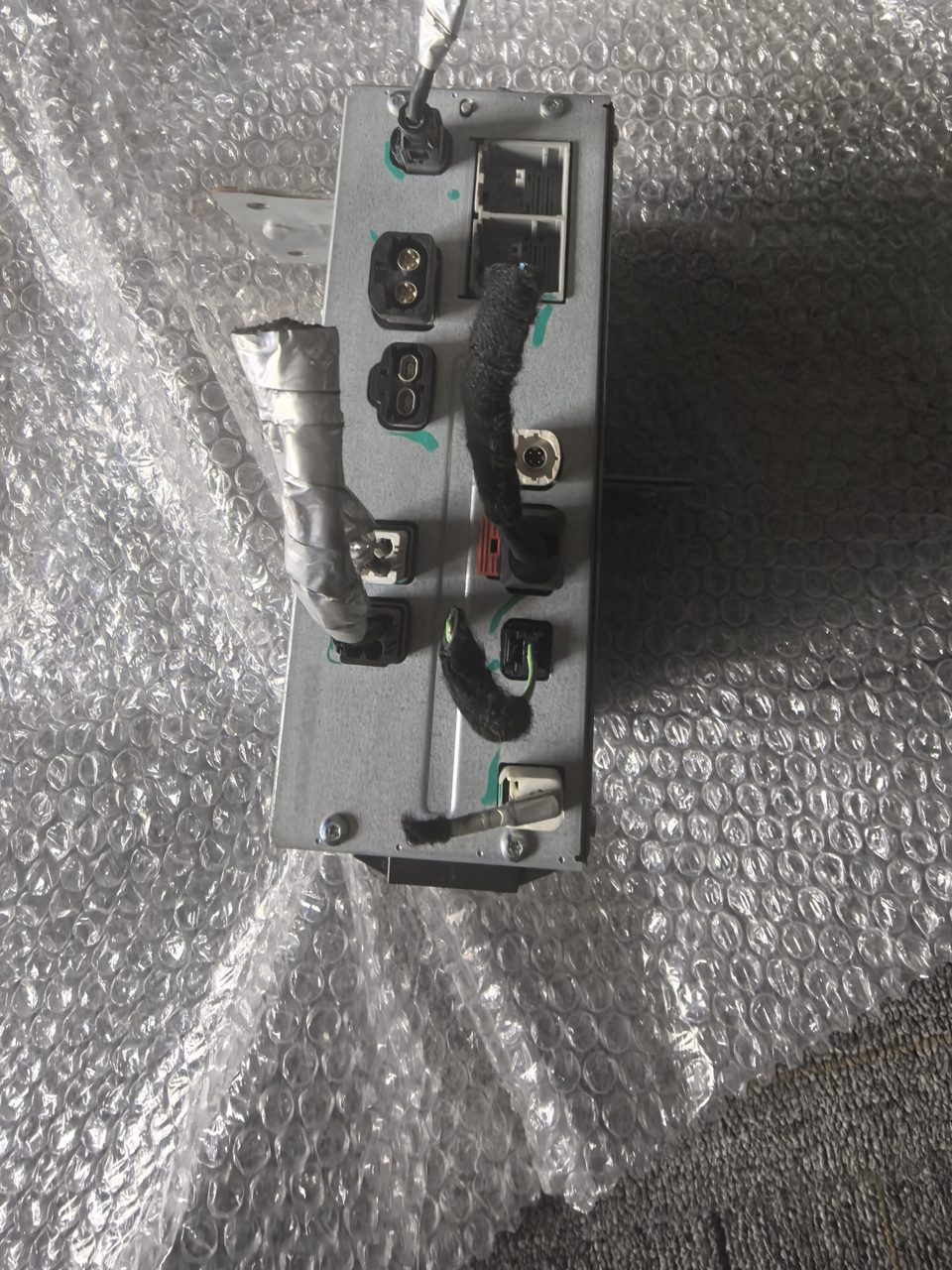 IM Motors L7/LS7 Smart Cockpit Head Unit Module, Genuine OEM Used Part, Part Number 11325