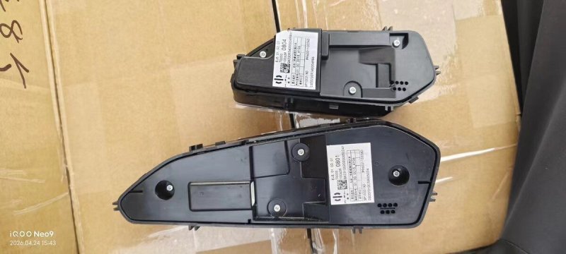 HiPhi HiPhiZ Window Switch Assembly, Genuine OEM Used Part, All Connectors Included