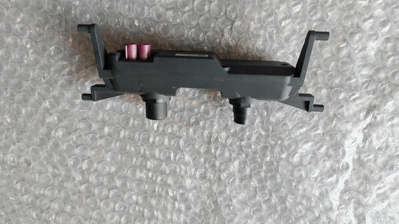 ZEEKR 001 Binocular Camera, Genuine OEM Used Part, All Connectors Included, Fully Functional, Condition also