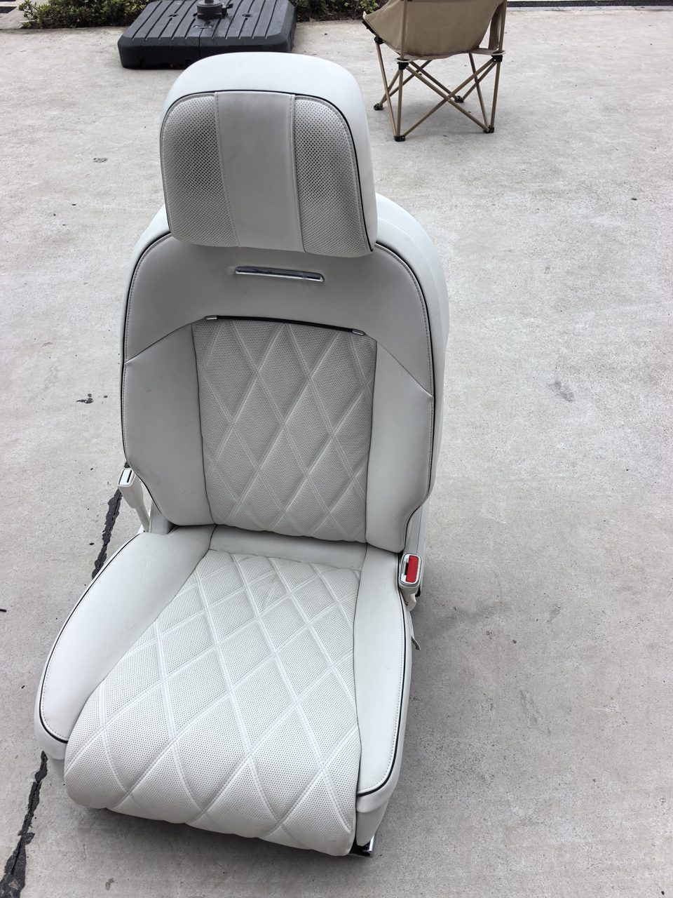 IM Motors LS9 Driver Seat, Genuine OEM Used Part, Beige Leather Surface, with Power Adjustment
