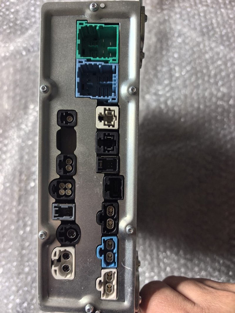 Lynk & Co Driving Infotainment Head Unit Module