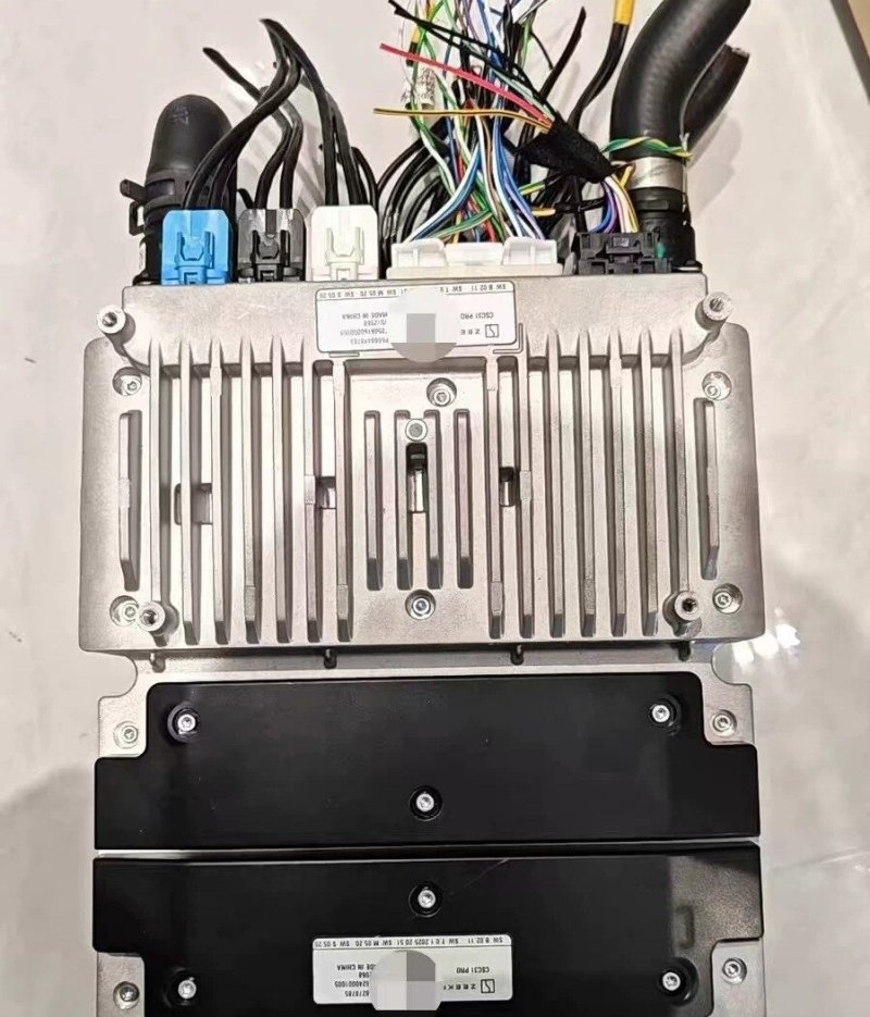 ZEEKR 9x Central Computing Unit Platform, Genuine OEM Used Part, All Connectors Included, Fully Functional