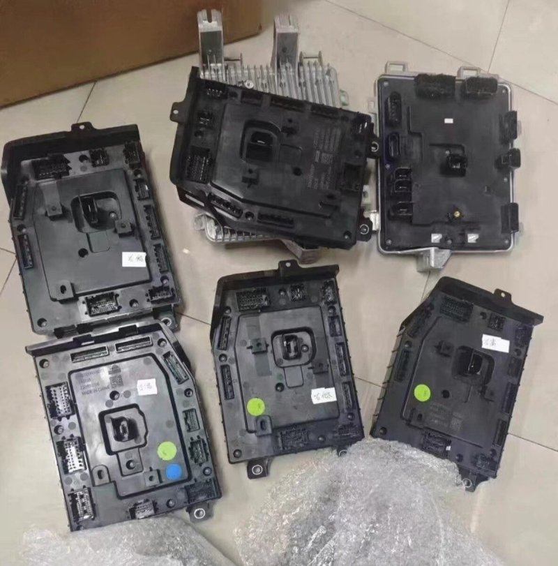 Xiaomi su7 Front Domain Controller, Genuine OEM Used Part, All Connectors Included, Fully Functional, Condition Full