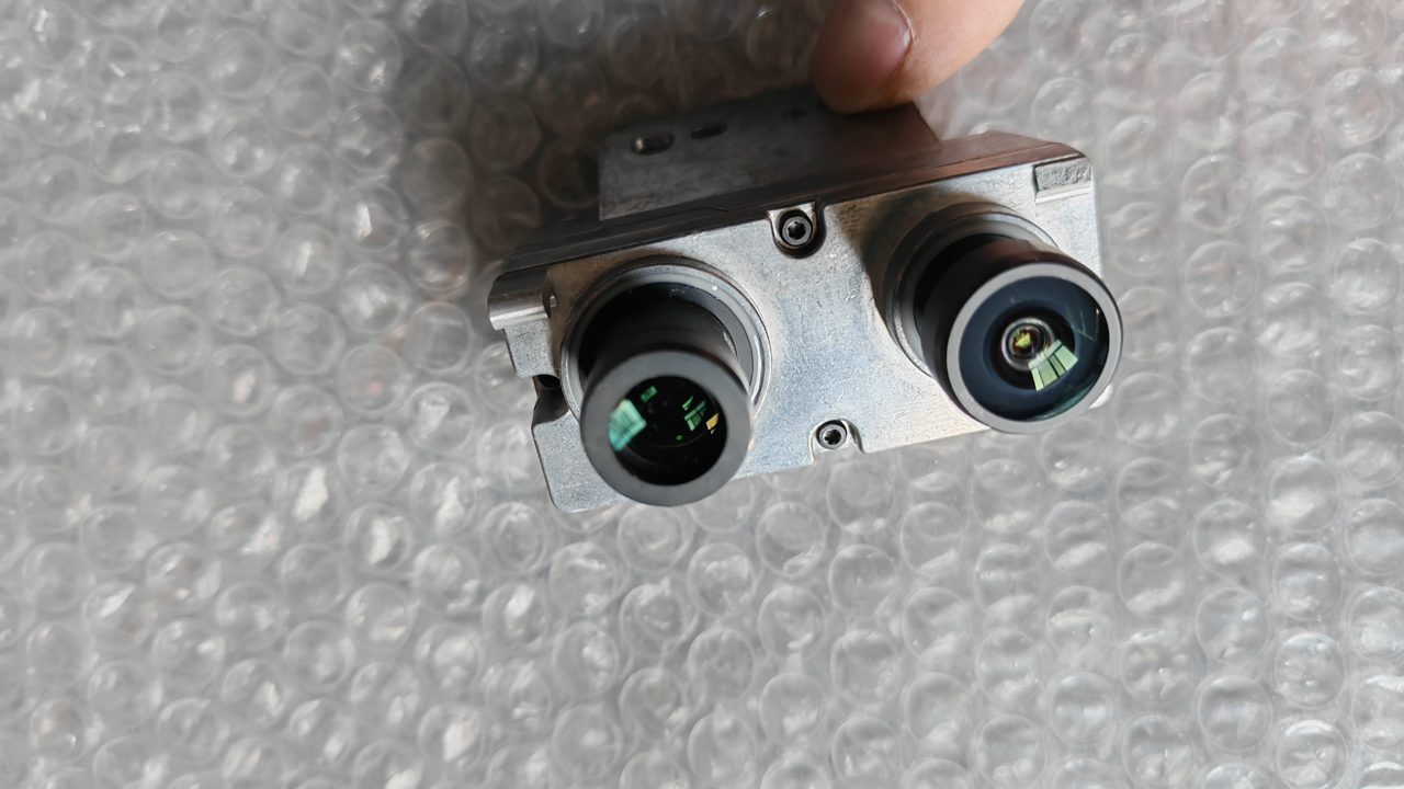 ZEEKR 007 Front Windshield Glass Binocular Camera, Genuine OEM Used Part, Part Number P88943