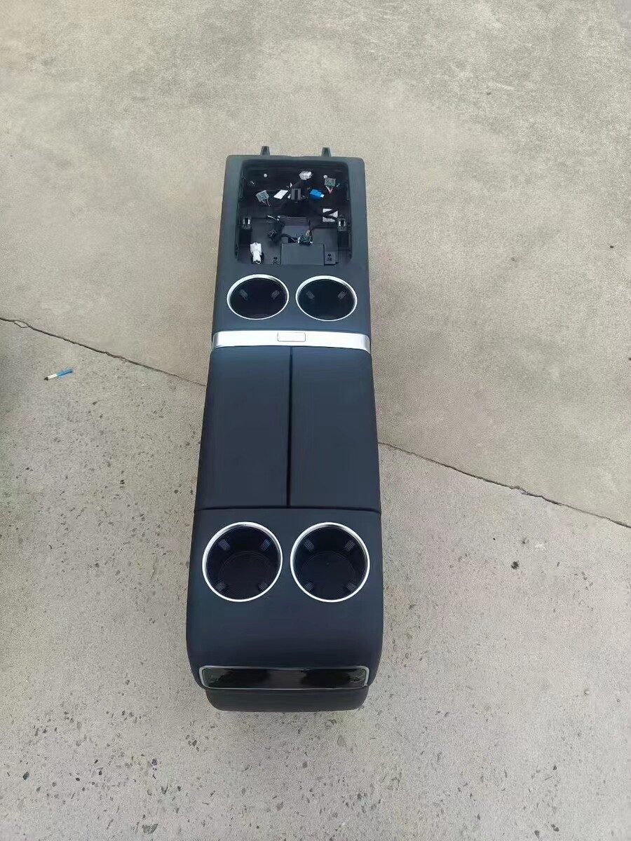Li Auto L9 Armrest Box, with Refrigerator, Fully Functional