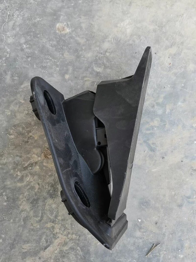 XPeng x9 Oil Door Pedal XPeng x9 Pedal 99 New Emblem Price