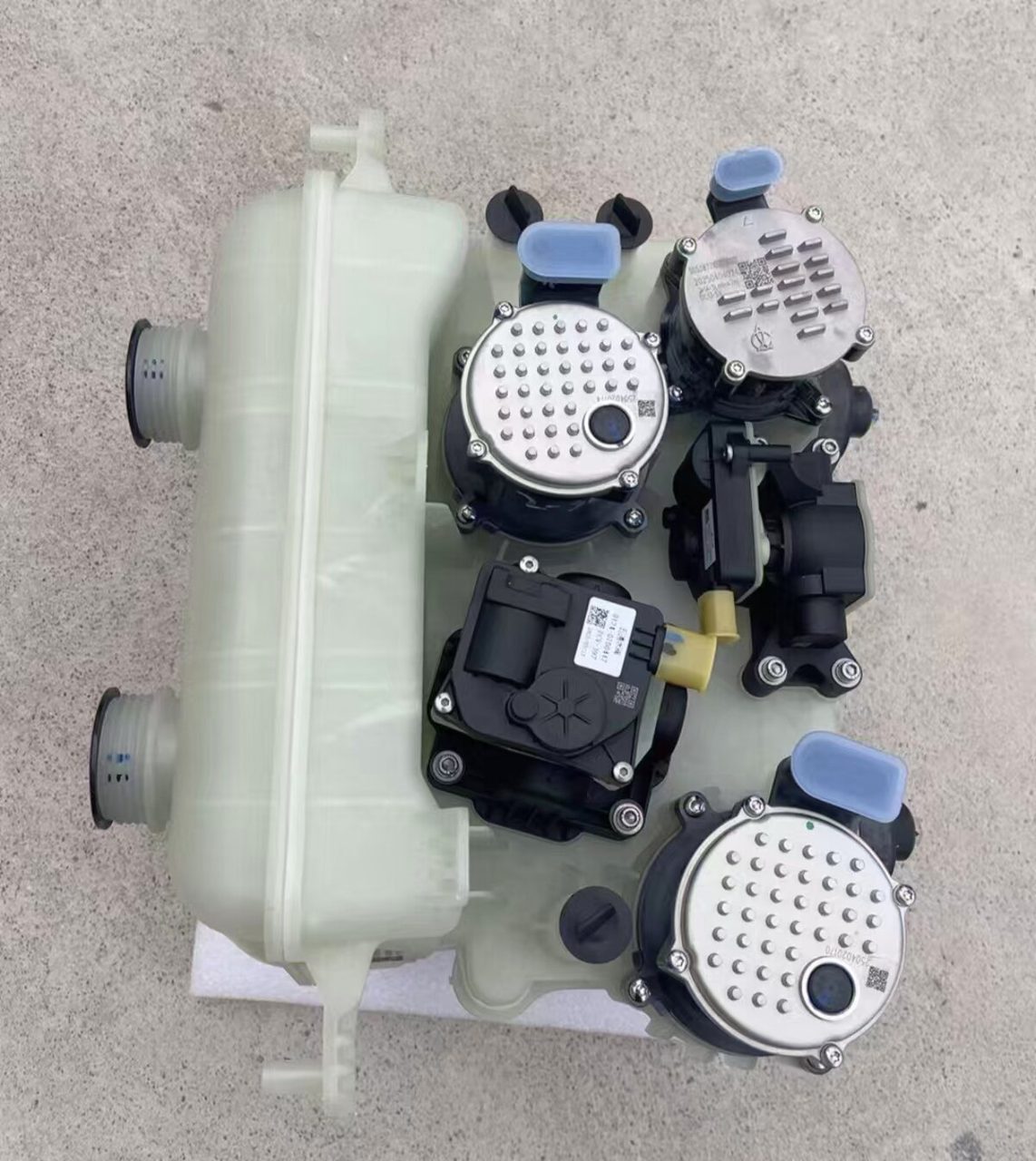 Nissan N7 Thermal Management Integrated Module, Genuine OEM Used Part, Fully Functional