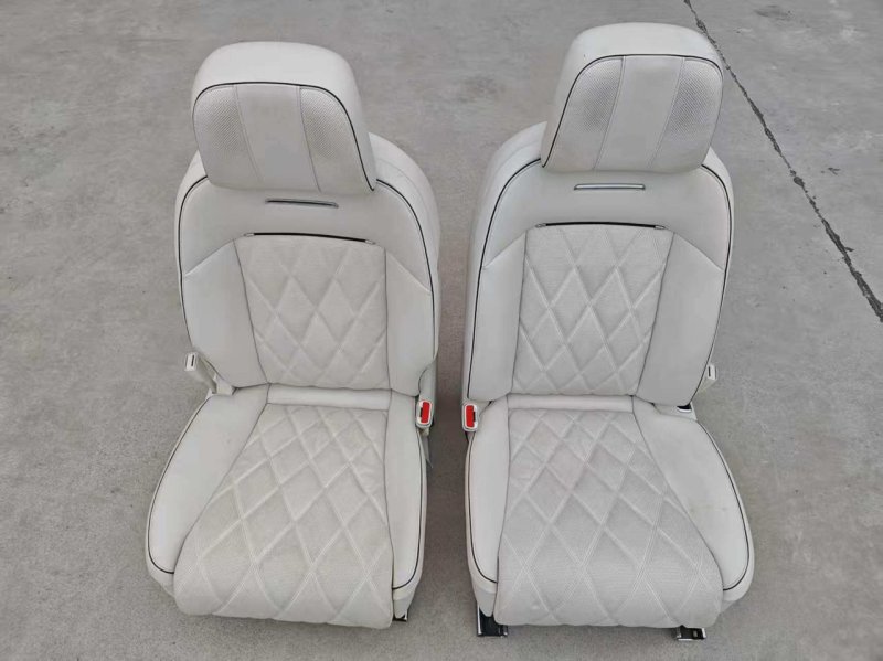 Maextro S800 Driver & Passenger Seat, Genuine OEM Used Part, Fully Functional