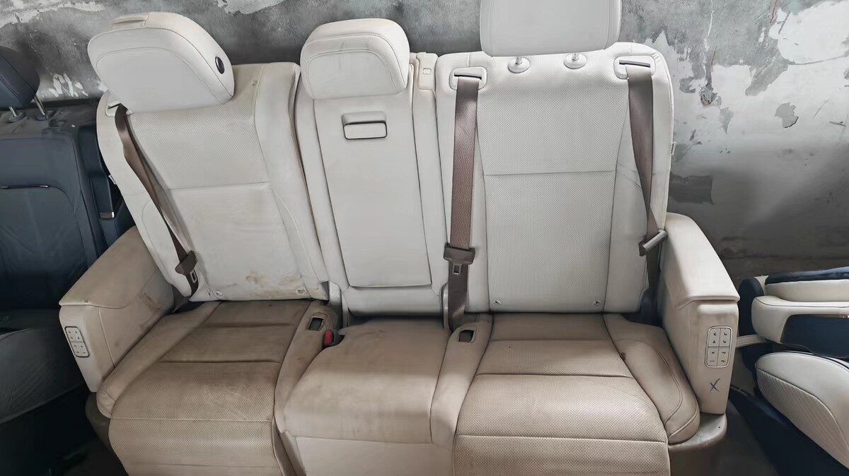 Li Auto L6 Li Auto MEGA Rear Seat, Genuine OEM Used Part, Beige, with Seat Belt