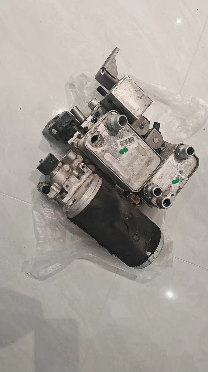 Xiaomi SU7 Thermal Management Integrated Module, with Damaged, Cheap Clearance