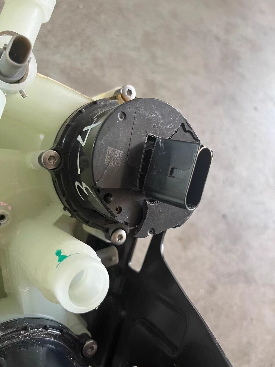 GAC AION Thermal Management, GAC AION Integrated Coolant Reservoir, Yinlun Integrated Coolant Reservoir, Photo Plate Actual Item
