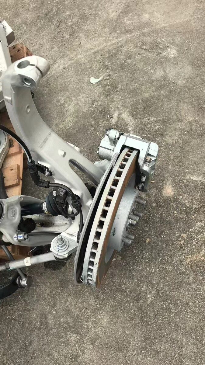 XPeng x9 Brake Caliper, Brake Disc Actual Item