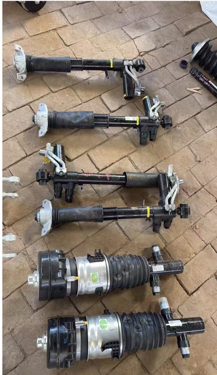 26 Model AITO M9 Active Suspension Shock Absorber