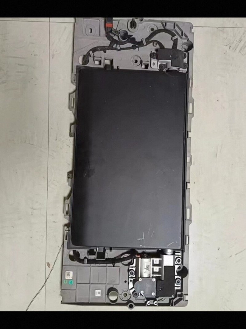 Onvo L90 Overhead Screen, Rear Entertainment Screen