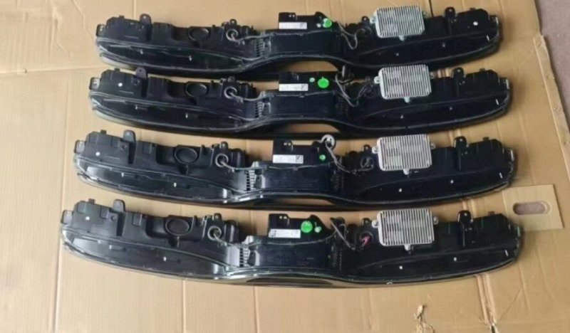 IM Motors LS9 OEM High Trim Dome Light Part No. 40013321