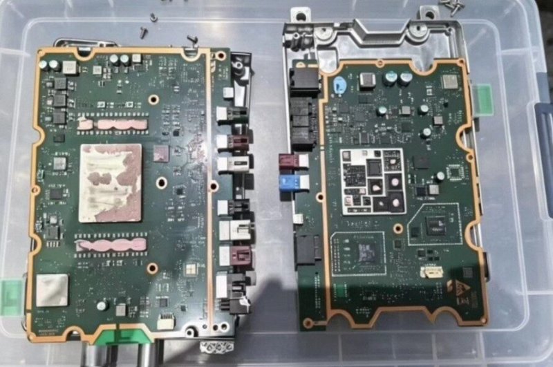 Li Auto L9Livis Cockpit Head Unit Module Qualcomm QAM8797P Chip