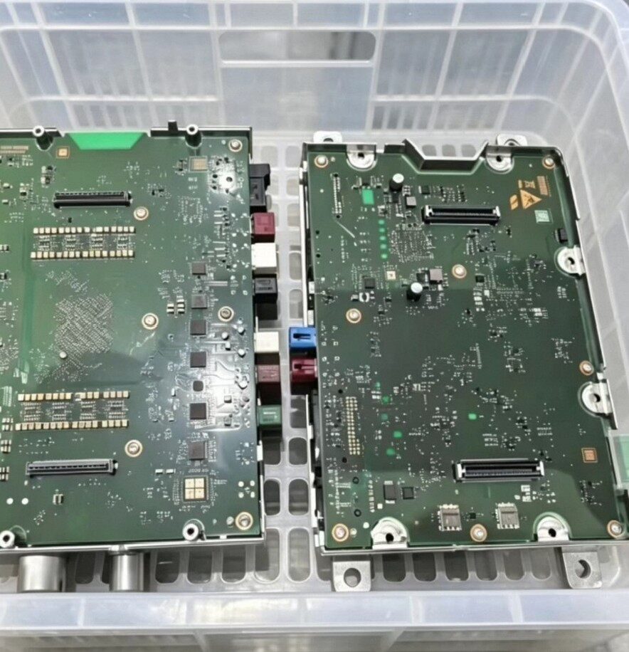 Li Auto L9Livis Cockpit Head Unit Module Qualcomm QAM8797P Chip