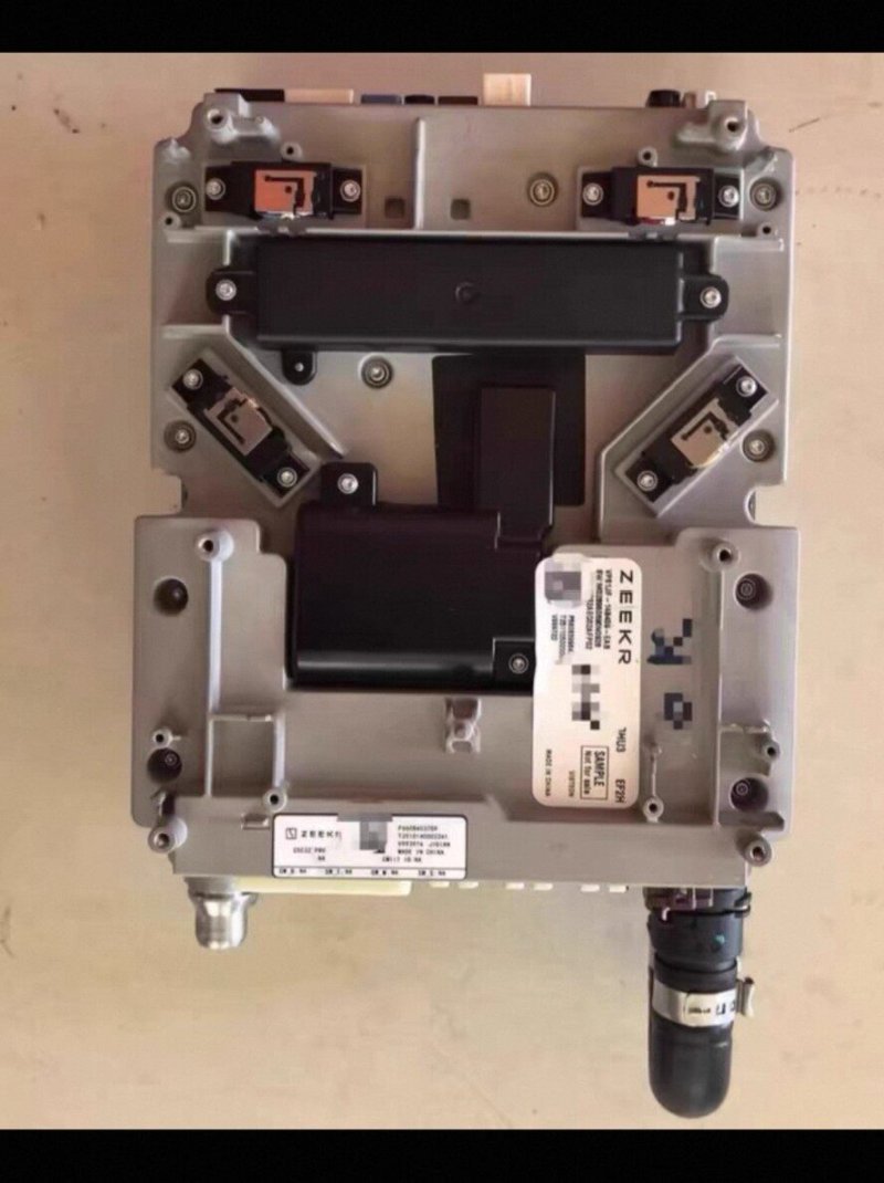 ZEEKR 8x Central Computing Unit Module Central Computing Unit Controller Autonomous Driving Domain Controller