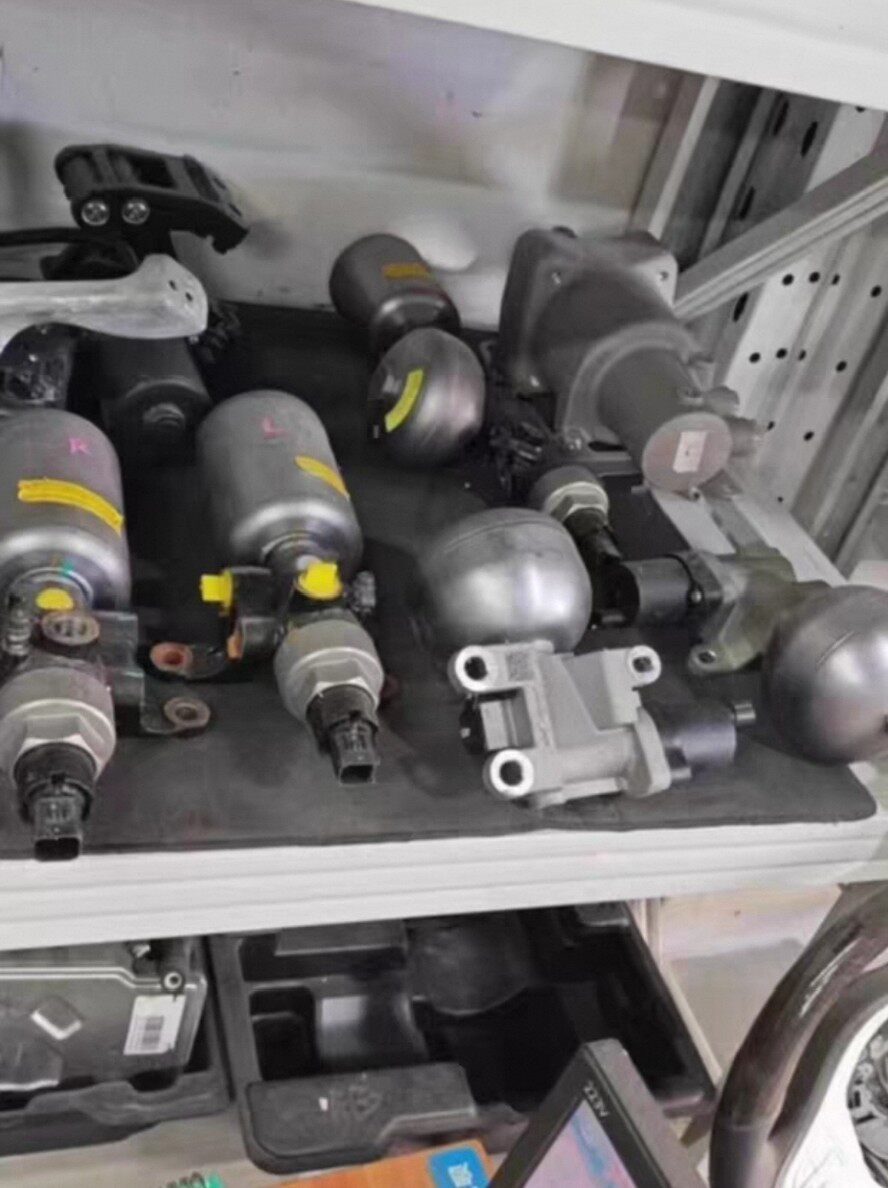BYD Latest DiSus -PUltra Shock Absorber Suspension Yangwang U8 Bao 8 DiSus