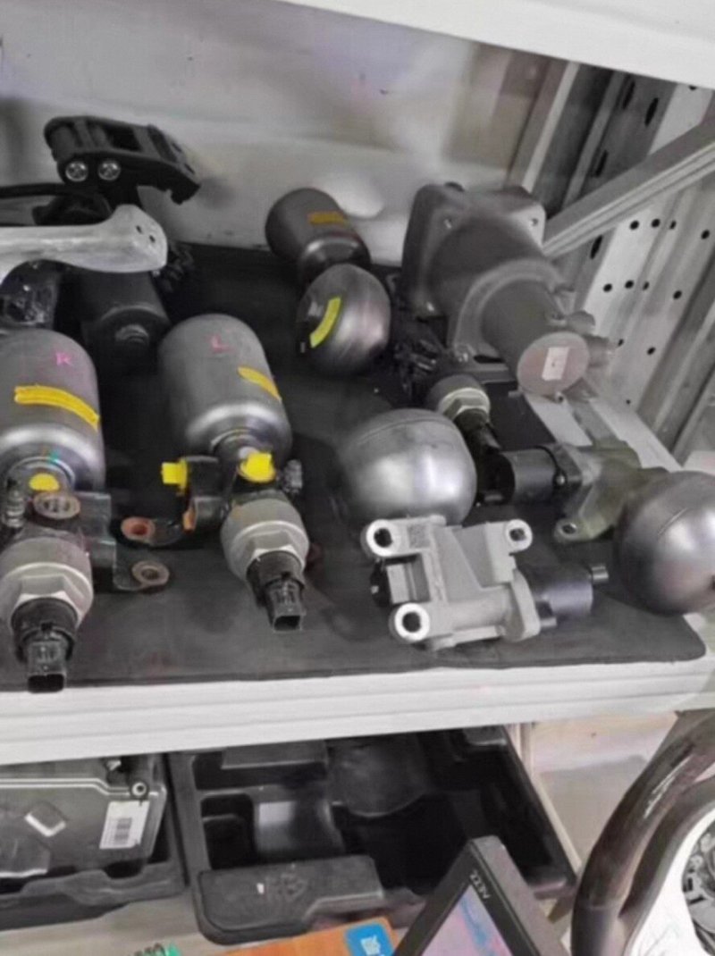 BYD Latest DiSus -PUltra Shock Absorber Suspension Yangwang U8 Bao 8 DiSus