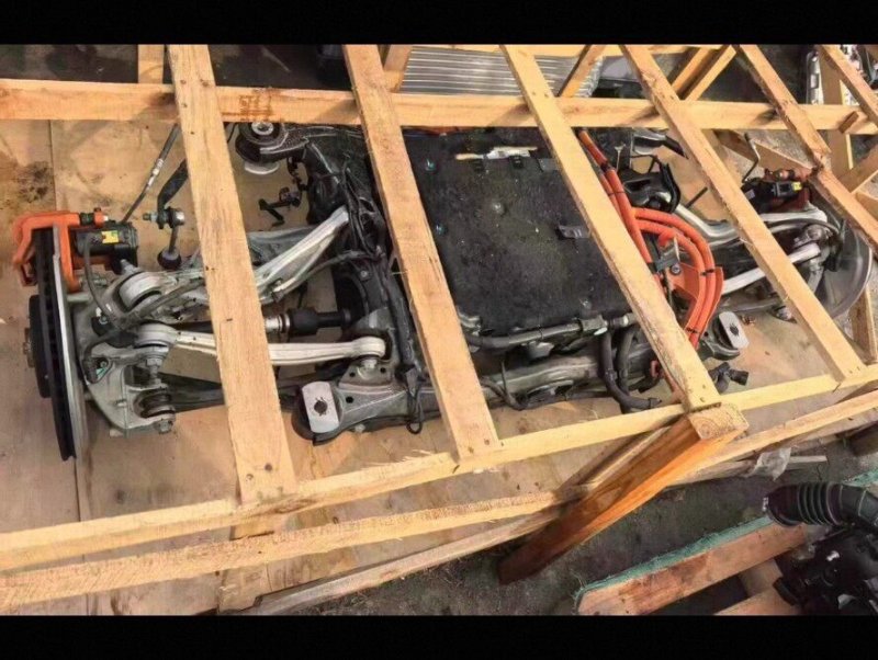 Lynk & Co 900 Rear Drive Motor Assembly Rear Suspension Chassis Assembly Control Arm Steering Knuckle Mounting Bracket