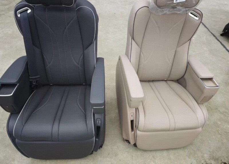XPeng x9 Aisle Edition Zero-Gravity Seat A Pair