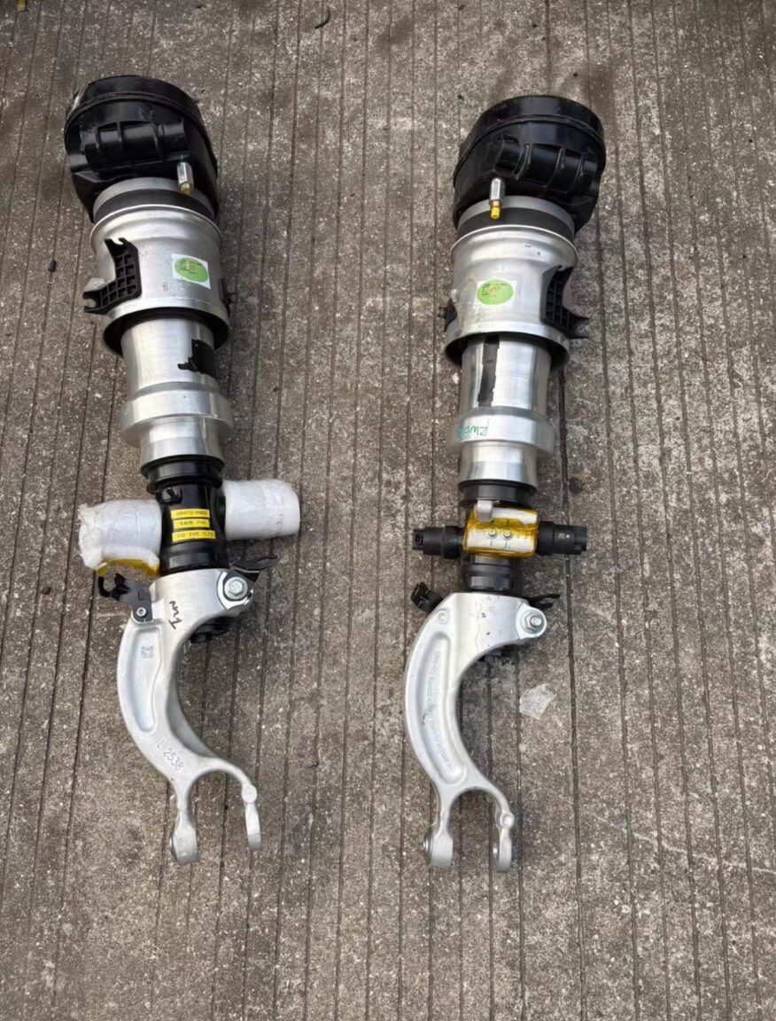 Most Huawei, Seres, Front Air Shock Absorber, Rear Twin Charging Gun, with Oil Line