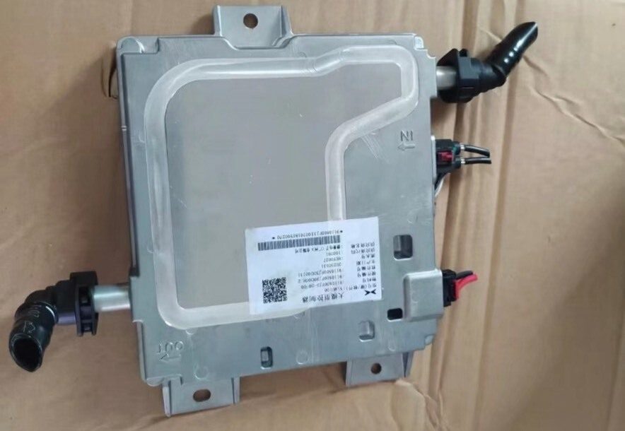 XPeng x9 OEM Dismantled Large AI Model Controller, Part Number VLMU100