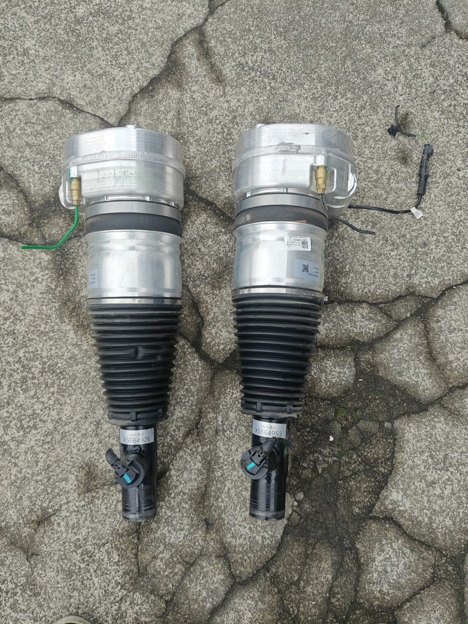 ZEEKR 9x Shock Absorber, Genuine OEM Used Part, Fits ZEEKR 9x Model