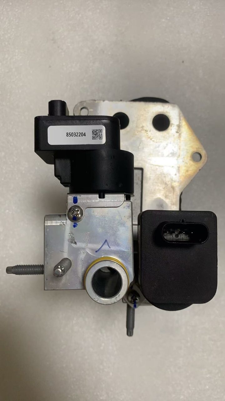 ZEEKR 9x Battery Cooling Unit