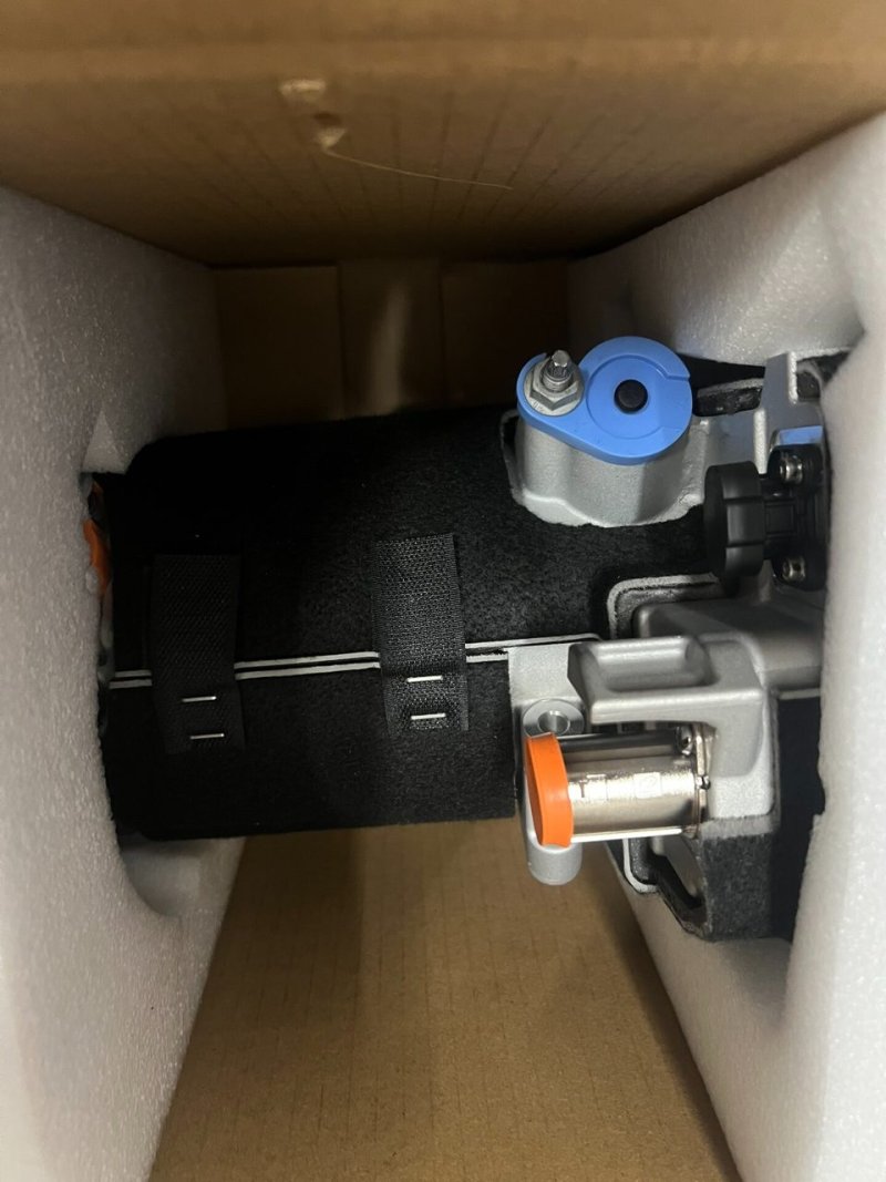 ZEEKR Vehicle 9x Compressor Brand New Unused
