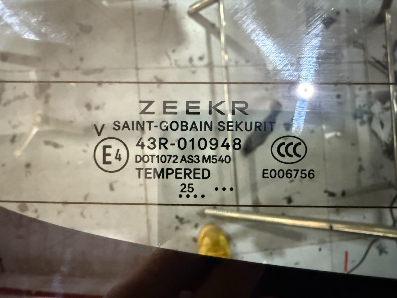 ZEEKR 9x Rear Gear Glass, Brand New OEM, ZEEKR 9x Front Gear Glass Front Door Glass Rear Door