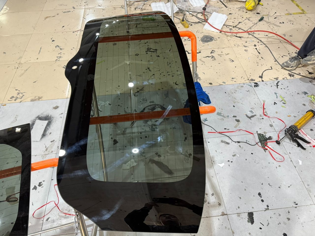 ZEEKR 9x Rear Gear Glass, Brand New OEM, ZEEKR 9x Front Gear Glass Front Door Glass Rear Door