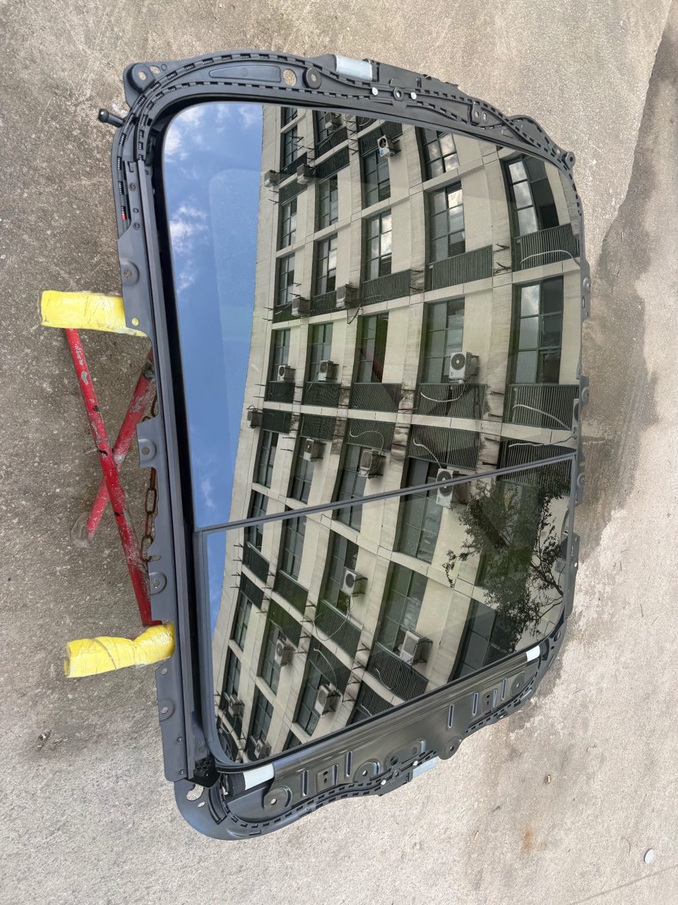 ZEEKR 9x Sunroof Glass, Brand New OEM