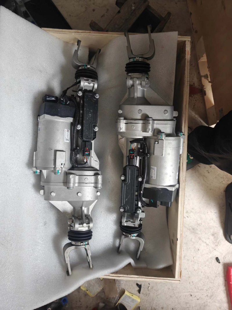 IM Motors L7 Rear-Wheel Steering Crab Mode Motor, Genuine OEM Used Part, Condition Used, Looks Like New