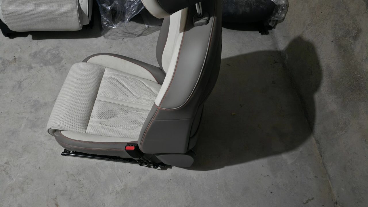 ZEEKR 007 Driver & Passenger Seat, OEM, with Headrest Lumbar Support, Leather Surface Clean