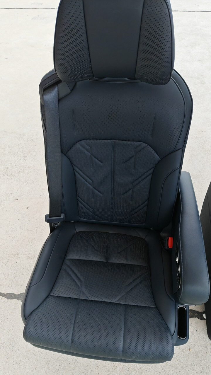 JiKrypton 9X full car seats, front seats, middle row, rear seats, brand new