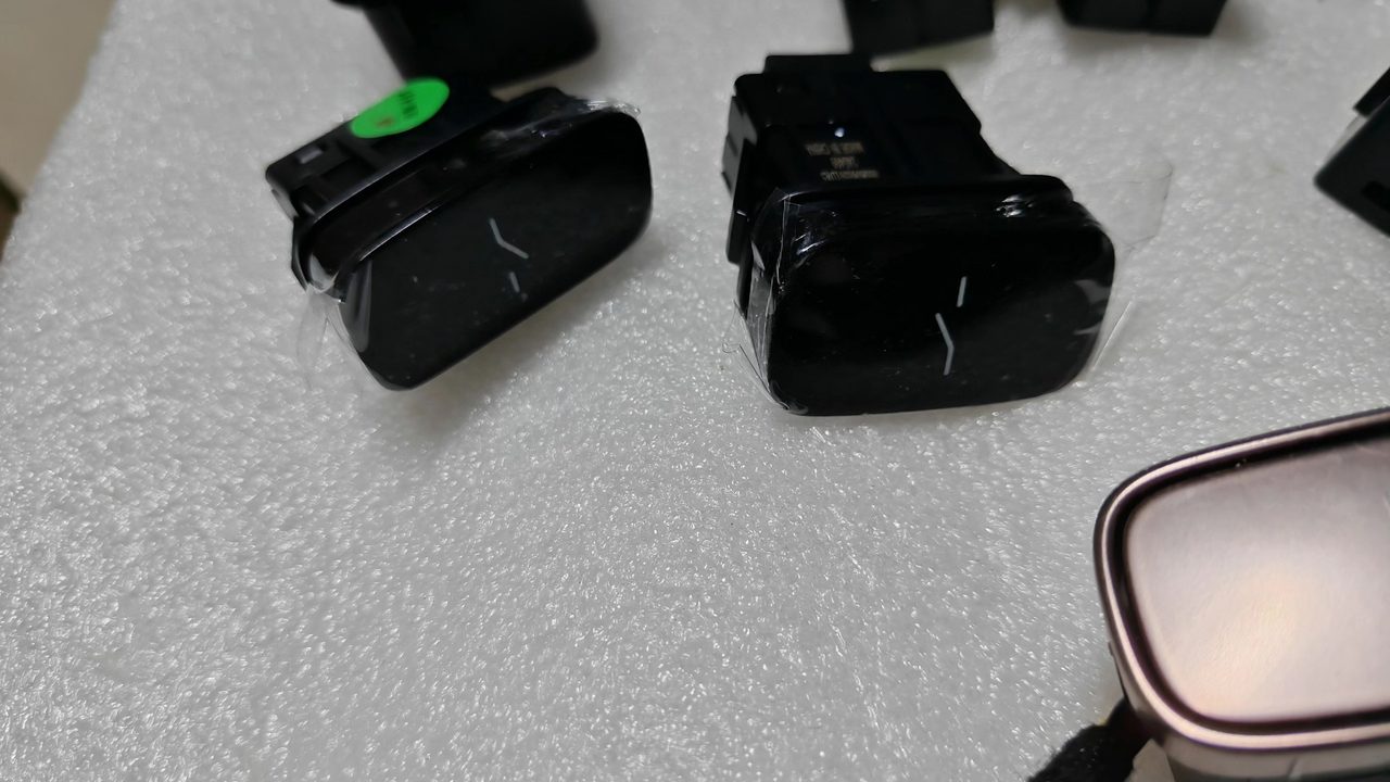 ZEEKR MIX Glass Lift Unit Switch, OEM